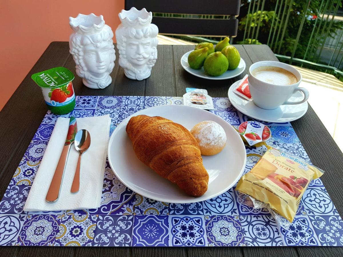 Bluviro Bed & Breakfast Bronte Bagian luar foto