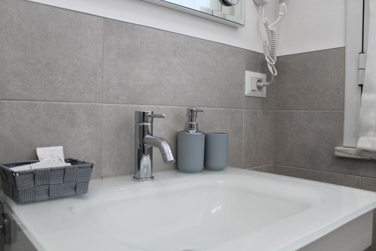 Bluviro Bed & Breakfast Bronte Bagian luar foto